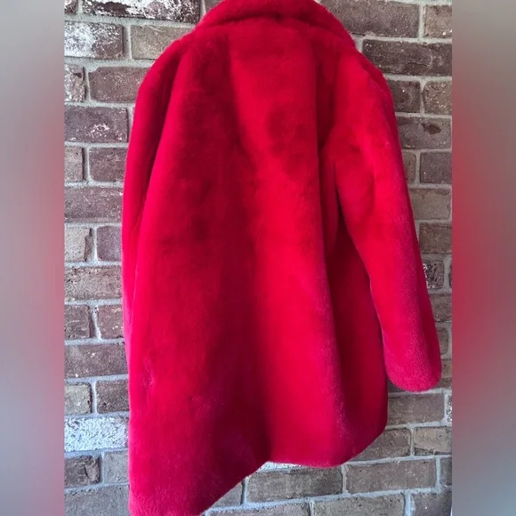 Apparis SCARLETT RED FAUX FUR coat. SIZE XXL. NEW WITH TAGS. Perfect condition. - Picture 2 of 3